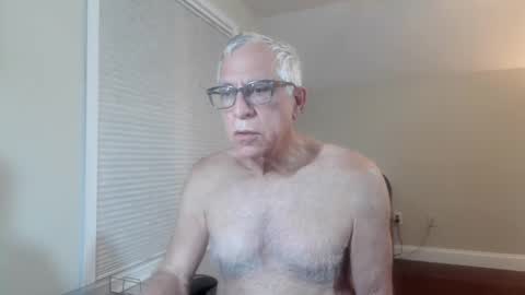 Snapshot of fitman999 chatting on June 10, 2026, 8:02 am Jon online show from June 10, 2026, 8:02 am