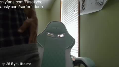 SurferFitdude online show from April 24, 2026, 2:41 pm