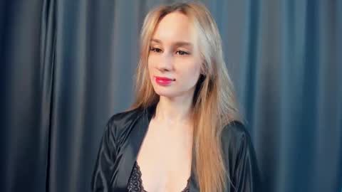 Snapshot of fizana chatting on January 14, 2026, 2:39 am Kira online show from January 14, 2026, 2:39 am