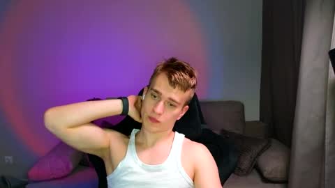 Snapshot of flikyy chatting on April 20, 2026, 9:45 am flikyy online show from April 20, 2026, 9:45 am