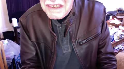 flip4u online show from December 11, 2024, 7:46 pm