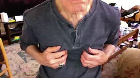 flip4u online show from October 7, 2025, 10:29 pm