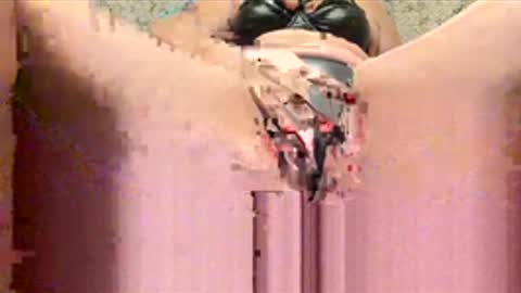 flirtnsquirt45540 online show from May 14, 2026, 3:13 am