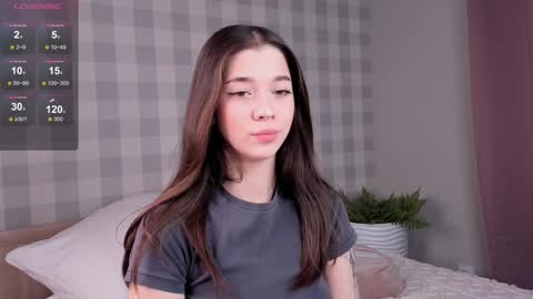 Emely  online show from January 10, 2025, 11:08 pm