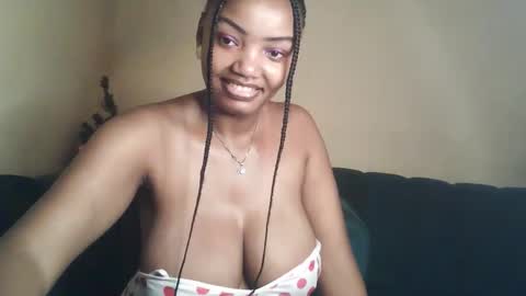 flirtymimie online show from February 13, 2026, 7:59 am