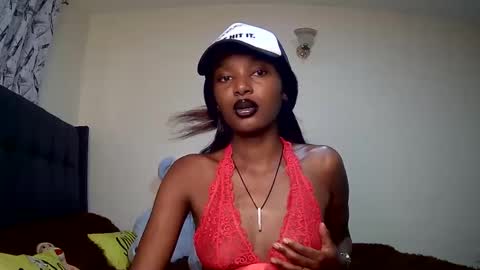 Snapshot of flirtyy_sheery chatting on January 6, 2025, 12:24 pm sheery online show from January 6, 2025, 12:24 pm