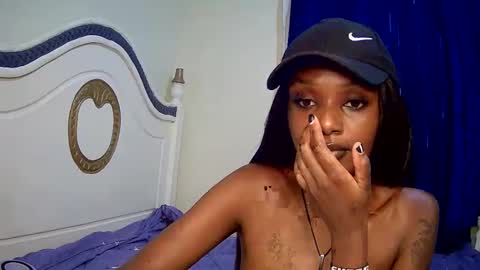 Snapshot of flirtyy_sheery chatting on February 16, 2025, 12:32 pm sheery online show from February 16, 2025, 12:32 pm