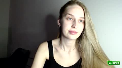 Florisa online show from October 16, 2025, 7:48 pm