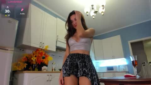 Nicole online show from October 30, 2025, 9:26 pm