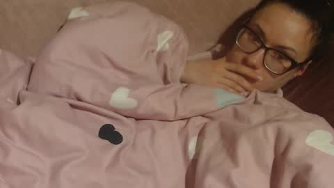 say meow and send tip  online show from February 19, 2026, 9:11 pm