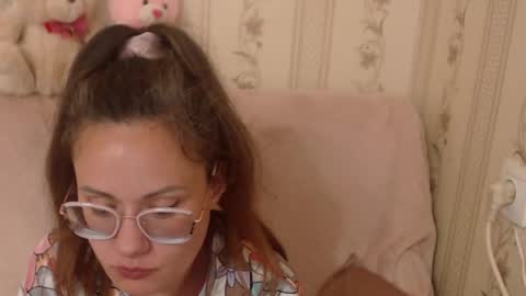 say meow and send tip  online show from May 11, 2026, 1:50 pm