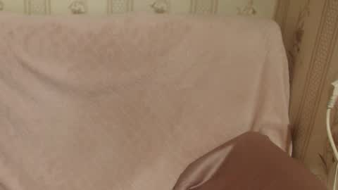 say meow and send tip  online show from February 12, 2026, 11:05 am