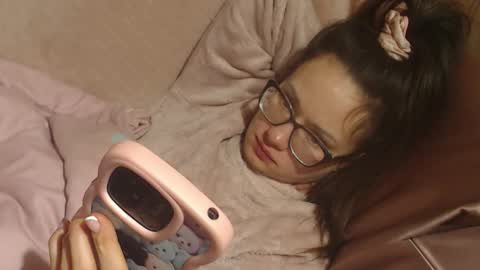 say meow and send tip  online show from February 24, 2026, 5:44 pm