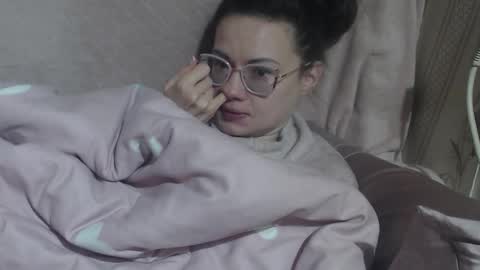 say meow and send tip  online show from March 3, 2026, 7:36 am