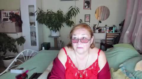 Flowerlower online show from November 1, 2025, 9:39 pm