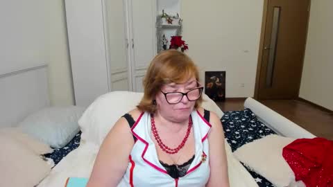 Flowerlower online show from January 5, 2026, 5:27 pm