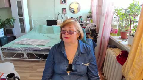 Flowerlower online show from March 21, 2026, 8:19 am