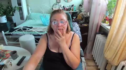 Flowerlower online show from June 17, 2026, 10:39 am