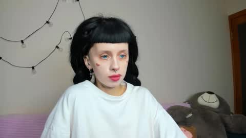 Flower online show from September 12, 2025, 12:38 pm