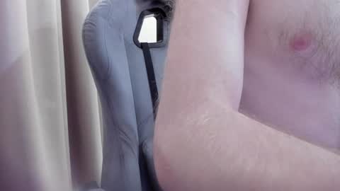 Snapshot of fluffycat_ chatting on December 17, 2024, 1:05 pm fluffycat online show from December 17, 2024, 1:05 pm