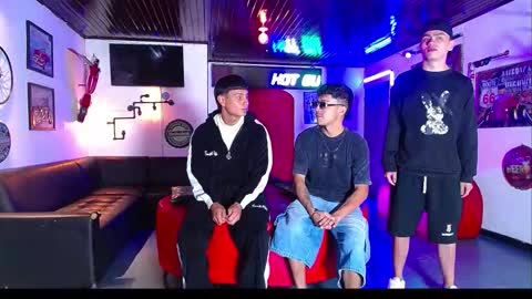 flyckers online show from February 17, 2026, 7:09 pm