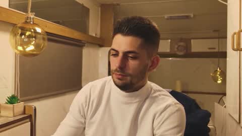 independent model online show from March 2, 2026, 4:36 pm