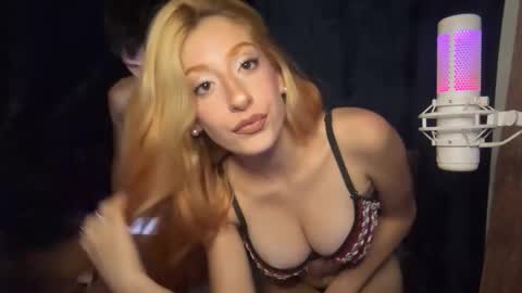 Snapshot of footaurastudio chatting on February 20, 2026, 2:41 am footaurastudio online show from February 20, 2026, 2:41 am