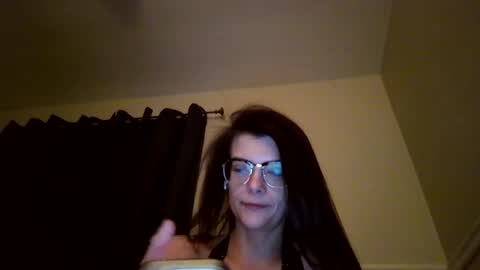 footsiebootsie32 online show from October 30, 2025, 11:22 am