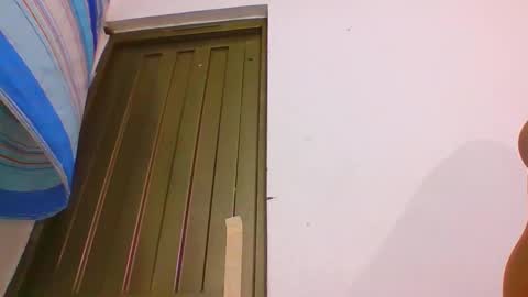 Snapshot of forbidden_games__ chatting on December 15, 2024, 7:24 am emely and felix online show from December 15, 2024, 7:24 am