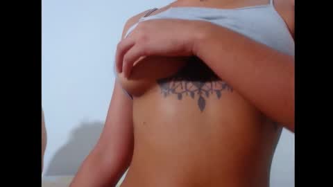 Snapshot of forbidden_games__ chatting on January 23, 2025, 12:41 pm emely and felix online show from January 23, 2025, 12:41 pm