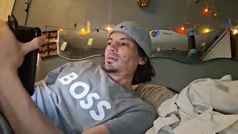 Snapshot of foreveryung723 chatting on October 28, 2025, 9:02 am foreveryung723 online show from October 28, 2025, 9:02 am