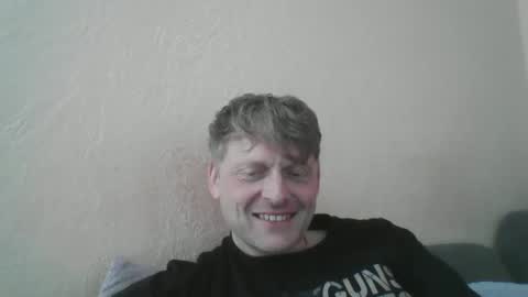 Snapshot of forgotten_lover chatting on March 27, 2026, 10:37 am forgotten_lover online show from March 27, 2026, 10:37 am
