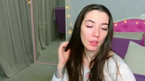 Lily online show from November 13, 2025, 1:26 am