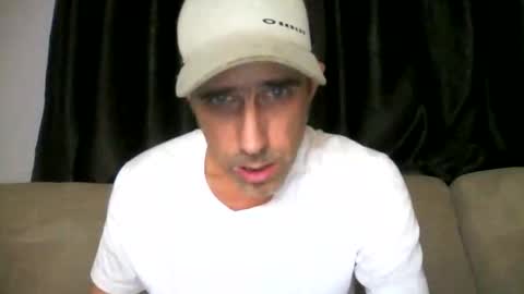 fouraide42 online show from March 15, 2026, 5:24 am