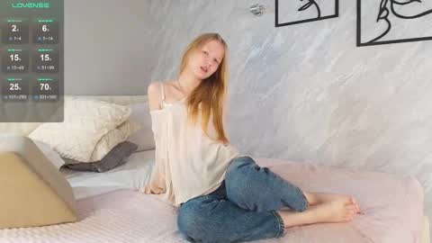 foxialee online show from November 27, 2025, 5:31 am