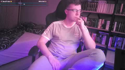 Adrian online show from October 31, 2025, 8:54 pm