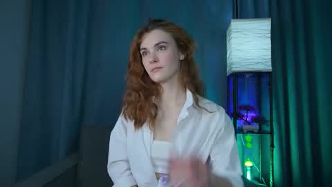 Snapshot of foxy_cute4you chatting on November 28, 2025, 6:43 pm Eva online show from November 28, 2025, 6:43 pm