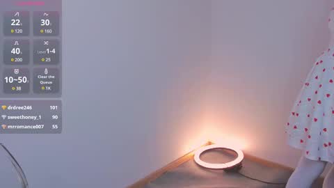 Snapshot of foxy_jpg chatting on February 1, 2025, 9:51 pm Sue online show from February 1, 2025, 9:51 pm