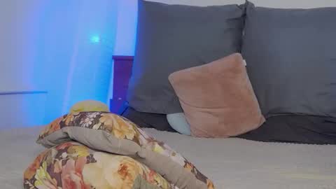 Foxy Kimmi online show from March 22, 2026, 6:39 am