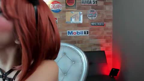 Miss Rhenna online show from November 15, 2025, 11:07 am