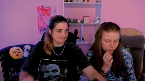 foxy_tease_ online show from September 19, 2025, 7:25 pm