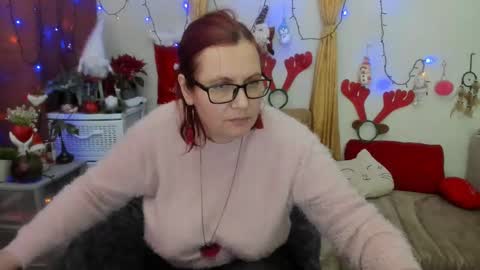 foxydesiree online show from December 31, 2024, 6:57 pm