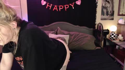 Mallory Koxx online show from February 20, 2025, 7:34 am