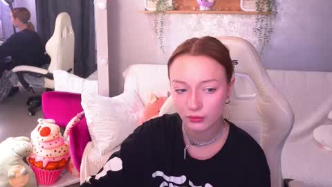 Maya online show from October 10, 2025, 7:18 am