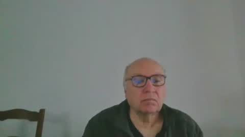 Snapshot of fra94 chatting on February 15, 2025, 12:43 pm fra94 online show from February 15, 2025, 12:43 pm
