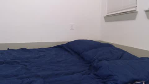 Snapshot of fragilemasochist chatting on January 28, 2025, 4:29 am Angel online show from January 28, 2025, 4:29 am