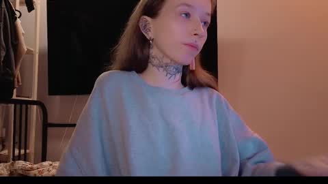 fran_bow online show from April 14, 2026, 4:35 pm