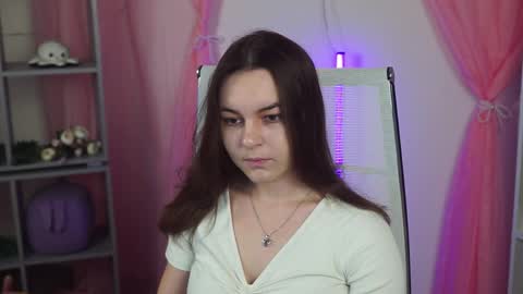 Francesca online show from April 7, 2026, 9:43 am