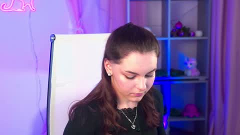 Francesca online show from April 21, 2026, 9:37 am