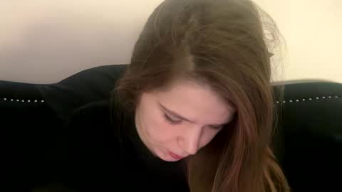 francescafey online show from January 3, 2025, 3:16 am